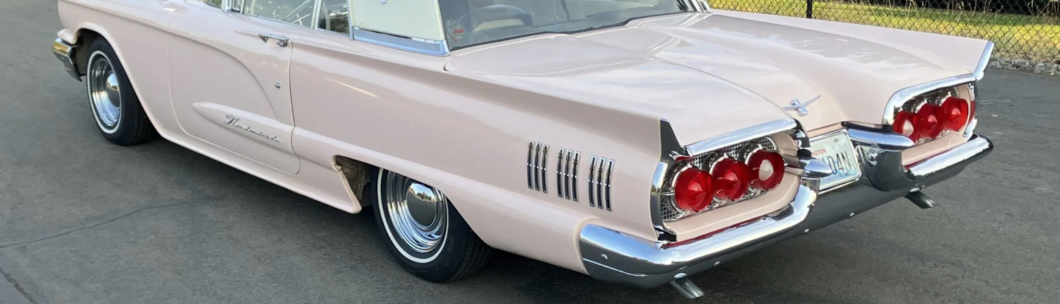 1960 Ford Thunderbird Coupe hinten links 1500x430